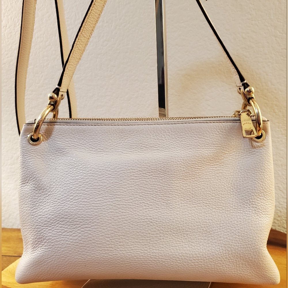 COACH MIA LEATHER CROSSBODY BAG IN GREAT GENTLY USED CONDITION! - Picture 2 of 12
